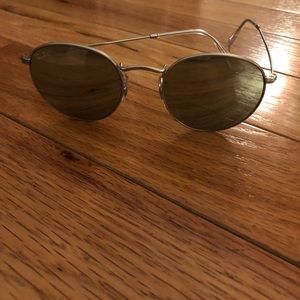 Round Rayban Reflective Sunglasses
